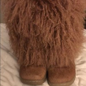 Bearpaw boots